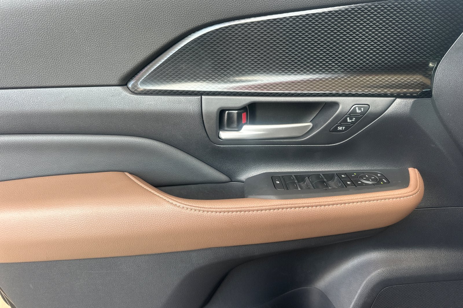 New 2026 Toyota Grand Highlander AWD Hybrid image 13