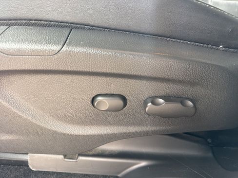 Used 2019 Buick Encore Preferred image 19