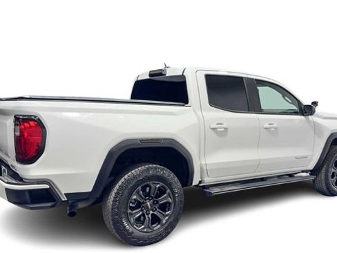 Used 2024 GMC Canyon Elevation image 2