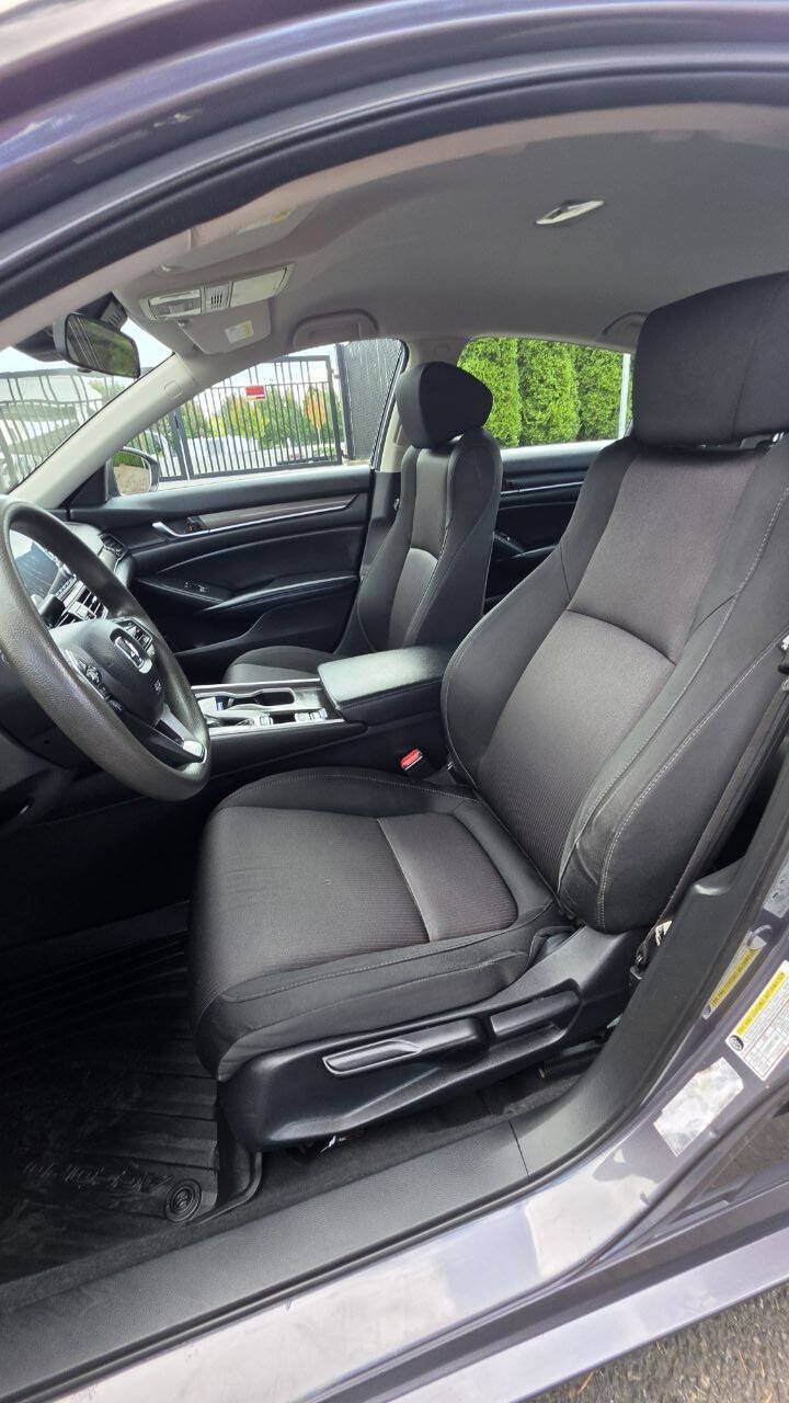 Used 2018 Honda Accord LX image 10