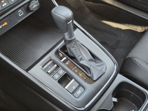 Used 2025 Honda CR-V LX image 16