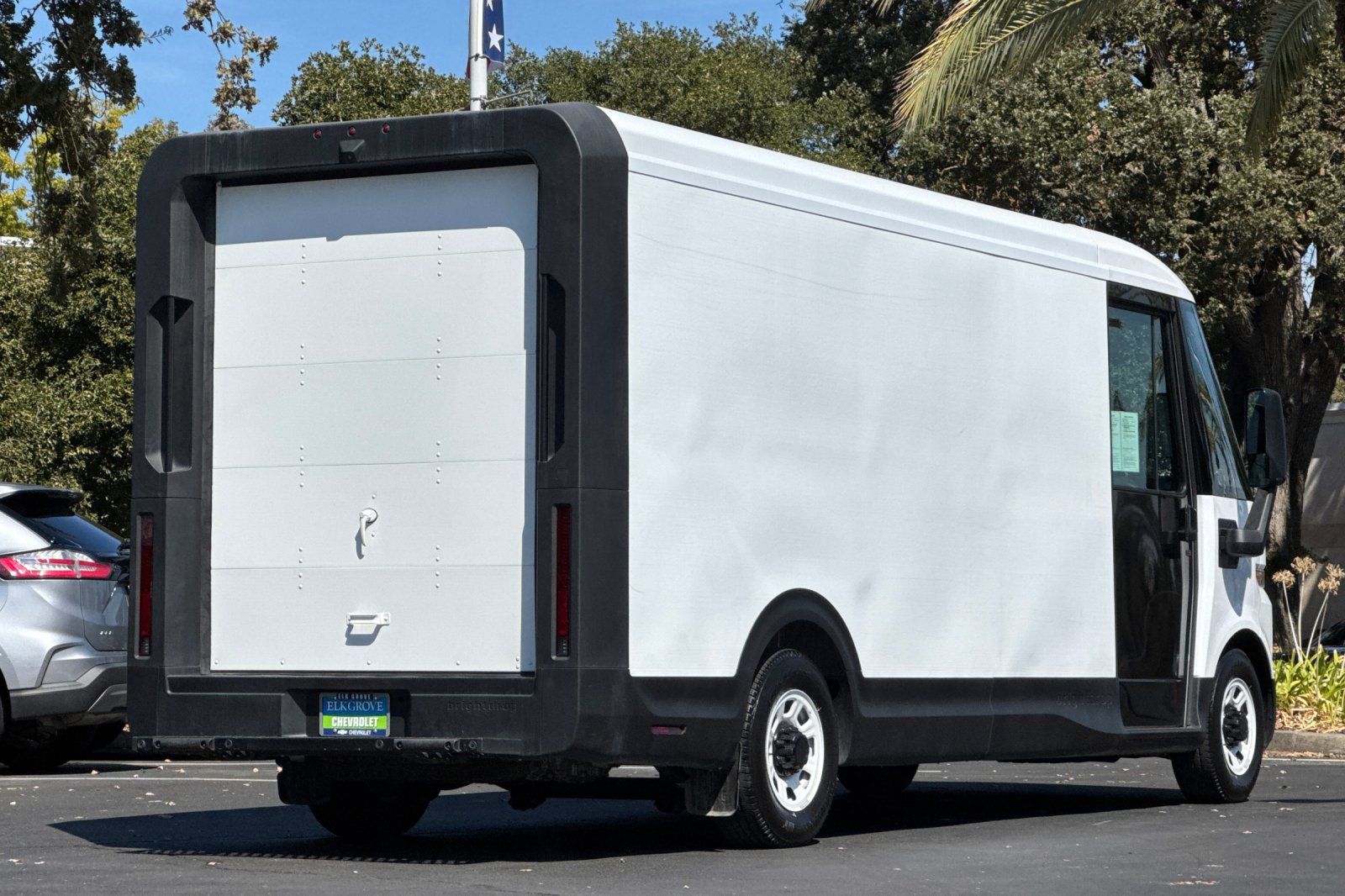 Used 2023 Chevrolet Brightdrop 600 w/ Active Safety Package 2 AWD/4WD image 3