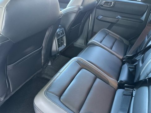 Used 2025 Ford Bronco Outer Banks image 10