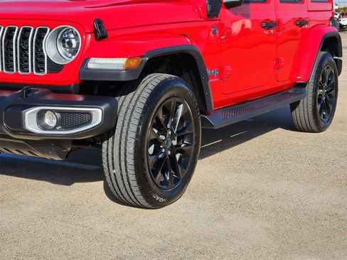 Certified 2025 Jeep Wrangler Sahara image 12