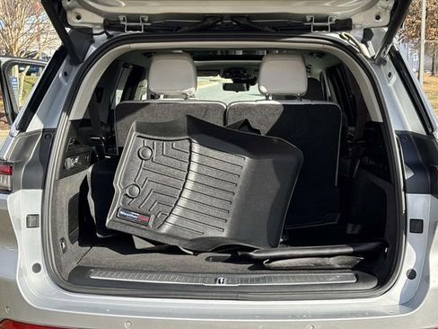 Used 2021 Jeep Grand Cherokee L Overland w/ Advanced Protech Group III image 13