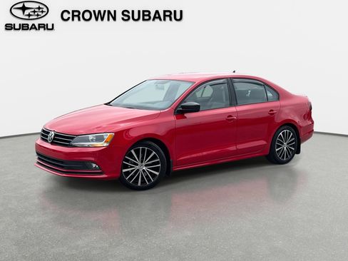 Used 2016 Volkswagen Jetta Sport image 1