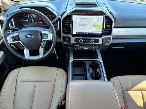 Used 2022 Ford F250 Lariat image 14
