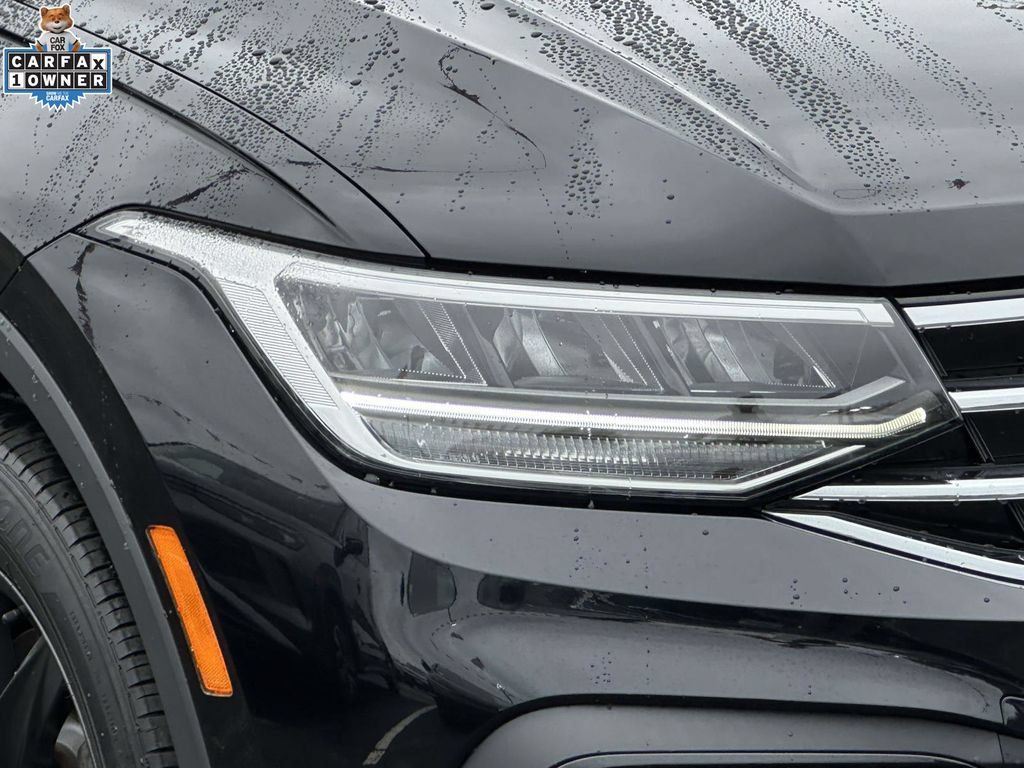 Used 2024 Volkswagen Tiguan SE AWD/4WD image 8