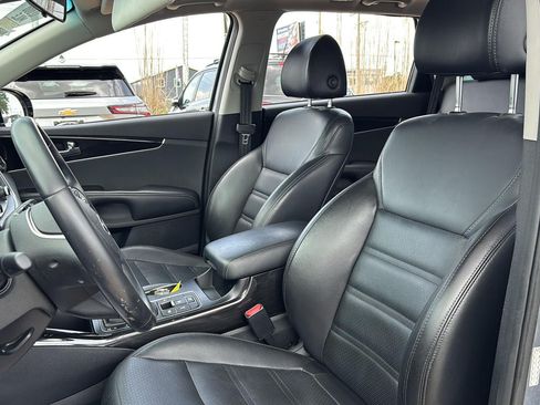 Used 2020 Kia Sorento EX AWD/4WD image 19