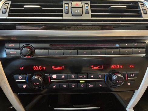 Used 2011 BMW ALPINA B7 xDrive w/ Rear Entertainment Pkg AWD/4WD image 22