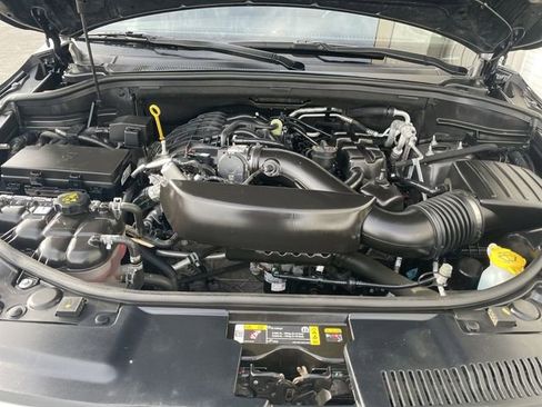 Used 2024 Dodge Durango SXT w/ 3rd Row Seating Group image 25