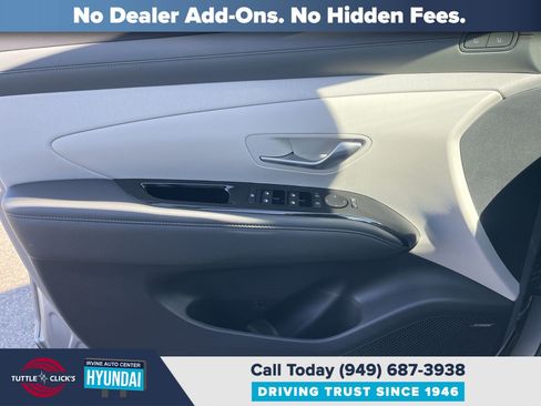 Certified 2025 Hyundai Tucson Limited AWD/4WD image 30