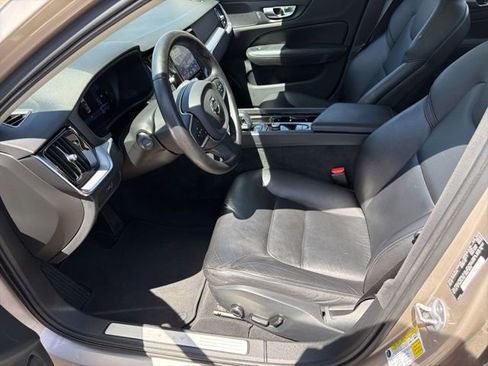 Used 2024 Volvo S60 B5 Core FWD image 13