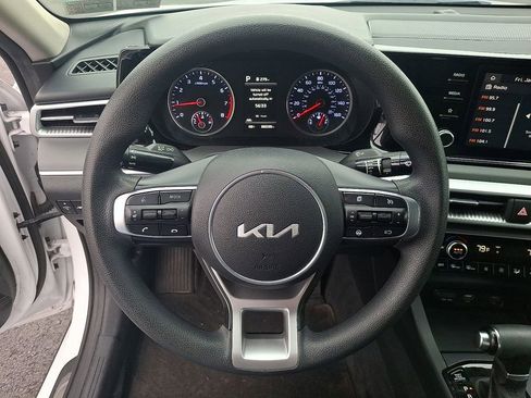 Used 2022 Kia K5 LXS image 17