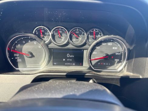 Used 2020 Chevrolet Silverado 1500 LT w/ Texas Edition AWD/4WD image 11
