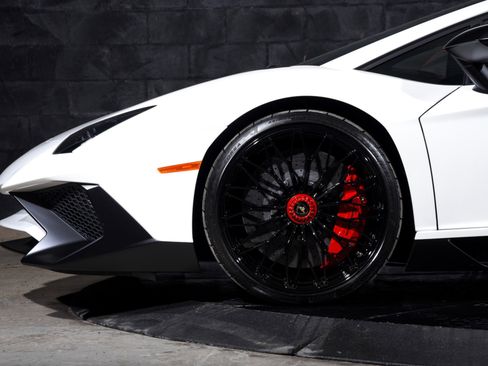 Used 2016 Lamborghini Aventador LP 750-4 Superveloce image 22