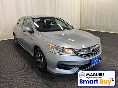 Used 2017 Honda Accord LX image 27