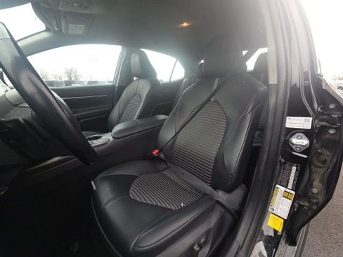 Used 2023 Toyota Camry SE w/ Convenience Package FWD image 21