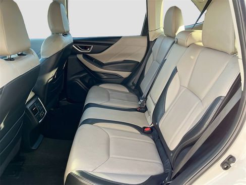 Used 2024 Subaru Forester Limited image 24