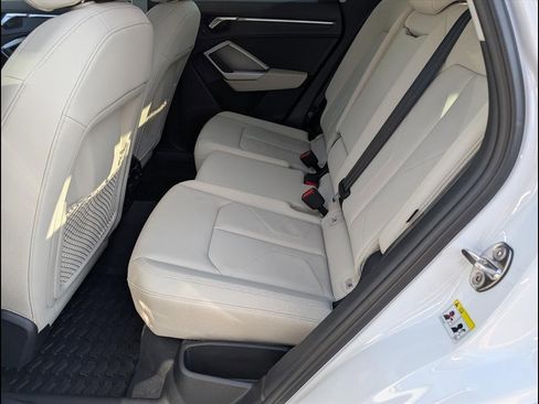 Certified 2025 Audi Q3 2.0T Premium Plus w/ Premium Plus Package image 8