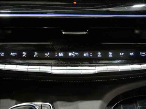 Used 2023 Cadillac Escalade Sport AWD/4WD image 20