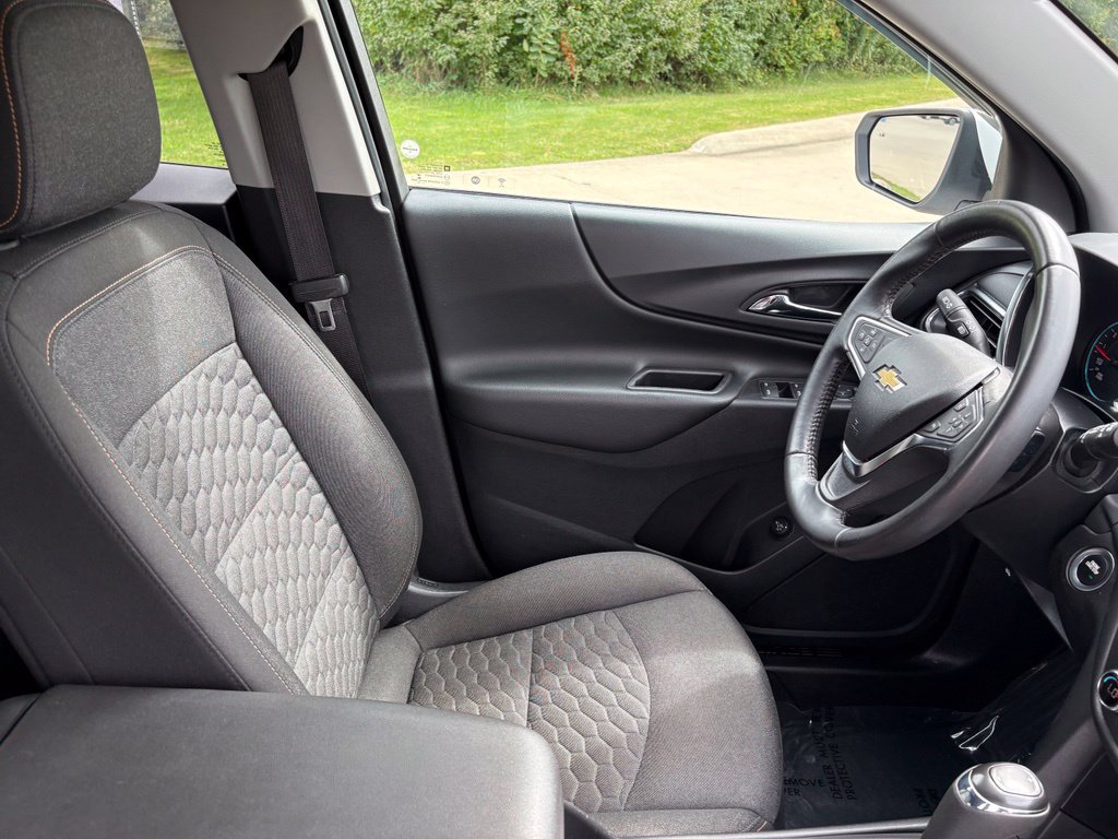 Used 2020 Chevrolet Equinox LT FWD image 28