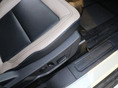 Used 2024 Ford Bronco Wildtrak image 17