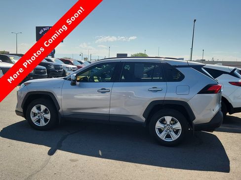 Used 2021 Toyota RAV4 XLE w/ Convenience Package AWD/4WD image 2