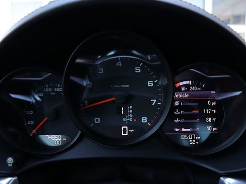 Used 2017 Porsche 718 Cayman image 15