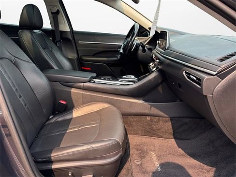 Used 2020 Hyundai Sonata Limited image 15