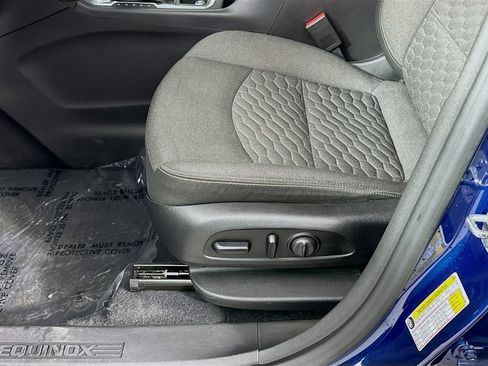 Used 2020 Chevrolet Equinox LT image 28