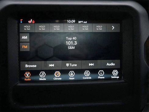 Used 2023 Jeep Wrangler Sport S image 18