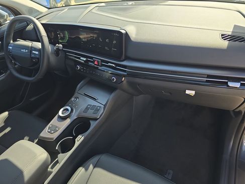 New 2026 Kia Sportage EX AWD/4WD image 12
