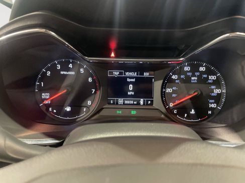 Used 2022 Chevrolet TrailBlazer LT w/ Driver Confidence Package AWD/4WD image 2