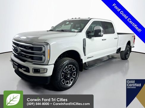 Used 2023 Ford F350 Platinum image 5