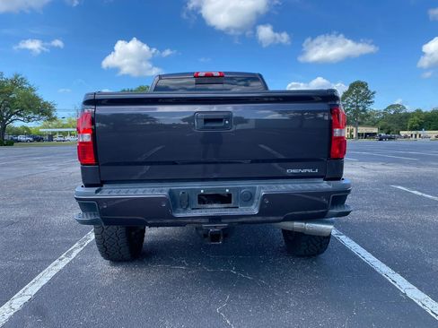 Used 2016 GMC Sierra 2500 Denali w/ Duramax Plus Package image 8