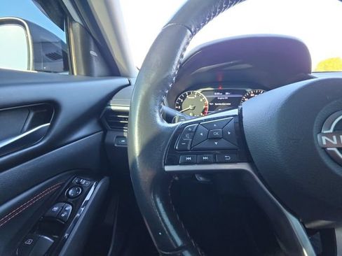 Used 2023 Nissan Altima 2.5 SR AWD/4WD image 11