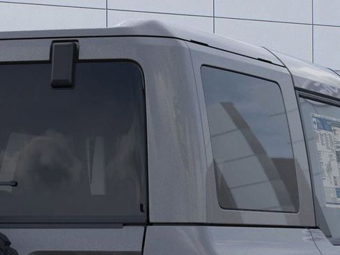 New 2025 Ford Bronco Badlands image 25
