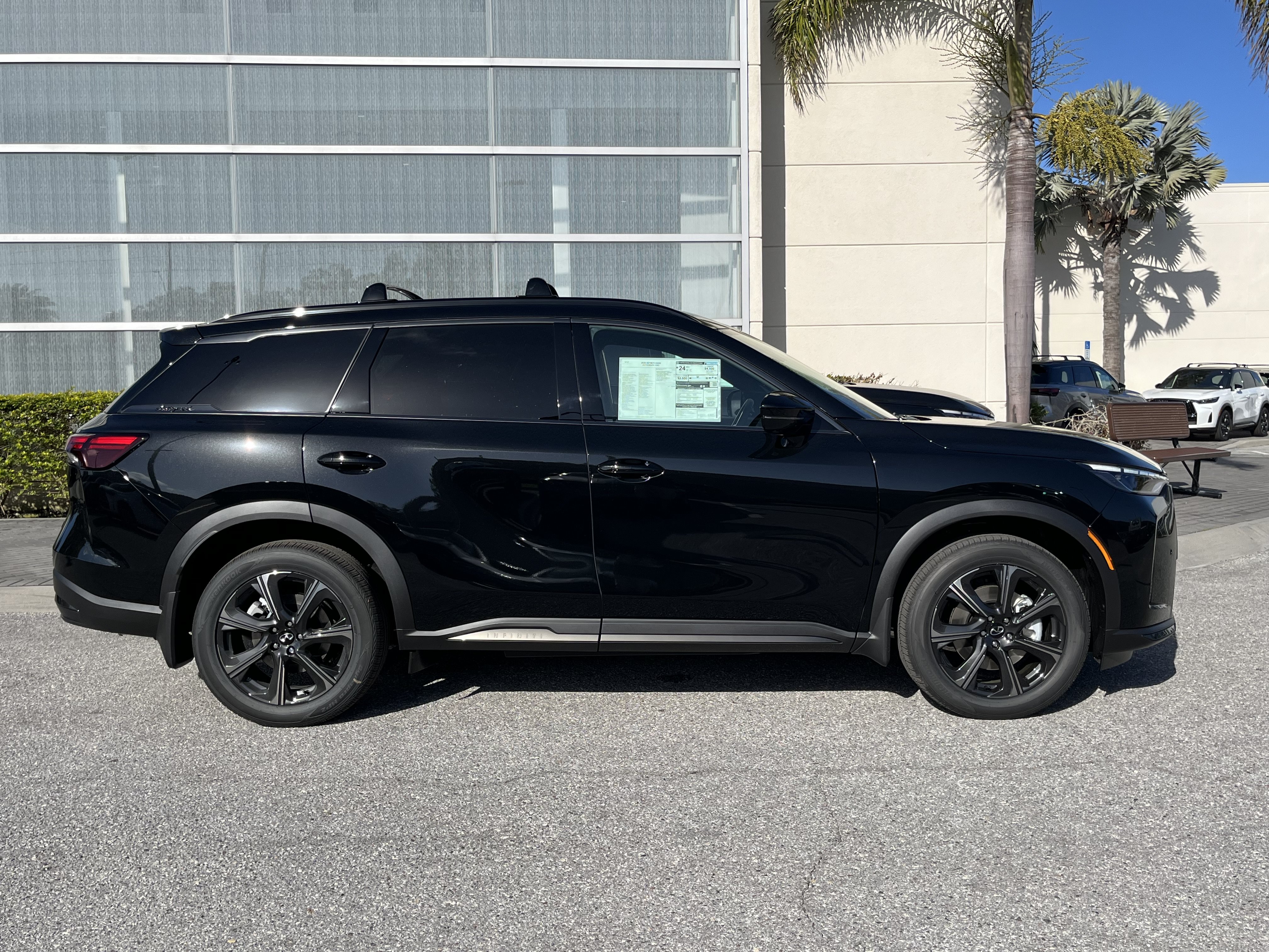Used 2026 INFINITI QX60 Autograph w/ Dark Cargo Package AWD/4WD image 7