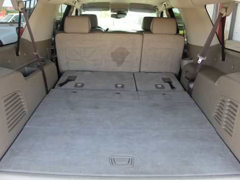 Used 2019 Chevrolet Suburban LT AWD/4WD image 26