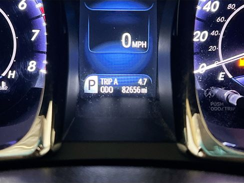 Used 2014 Toyota Avalon XLE Touring image 8