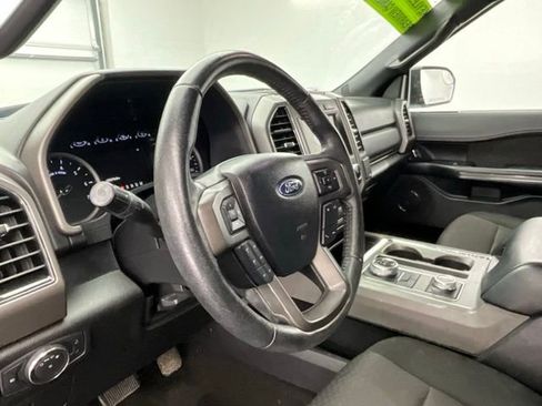 Used 2019 Ford Expedition Max XLT AWD/4WD image 17