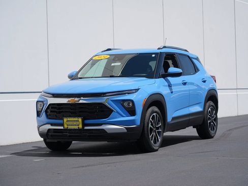 Used 2024 Chevrolet TrailBlazer LT FWD image 7