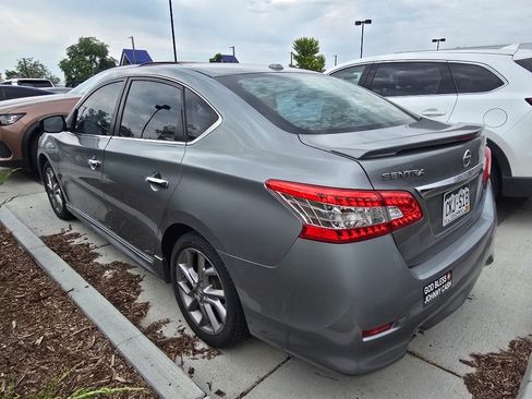 Used 2013 Nissan Sentra SR w/ Premium Pkg FWD image 3