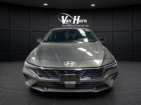 New 2026 Hyundai Elantra SEL Sport image 3