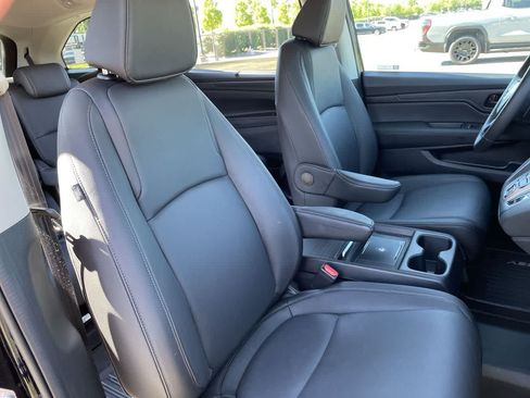 Used 2026 Honda Odyssey EX-L image 14