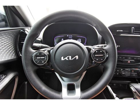 Certified 2023 Kia Soul S FWD image 16