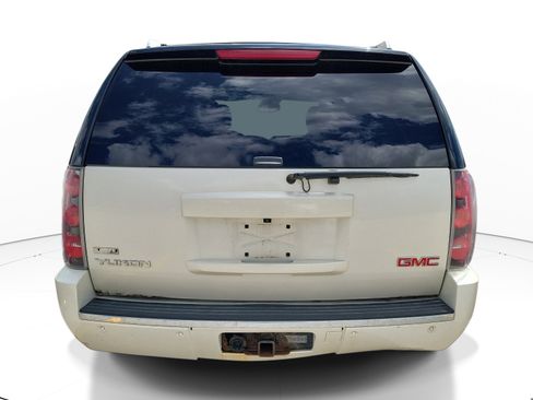 Used 2012 GMC Yukon Denali image 5
