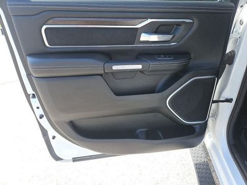 Used 2022 RAM 1500 Laramie AWD/4WD image 14