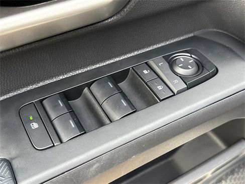 Used 2024 Toyota Tacoma TRD Sport w/ TRD Sport Upgrade Package image 19